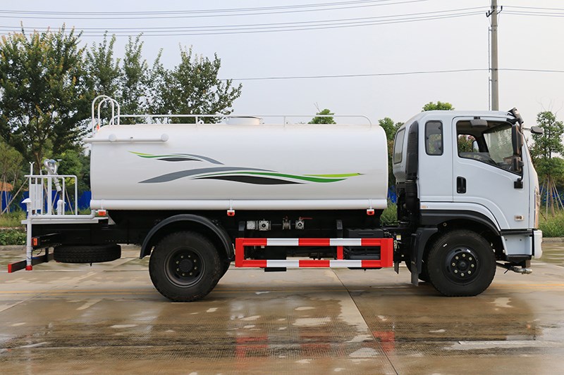  东风12吨洒水车