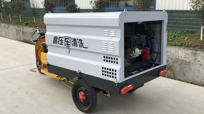 电动三轮路面高压清洗车