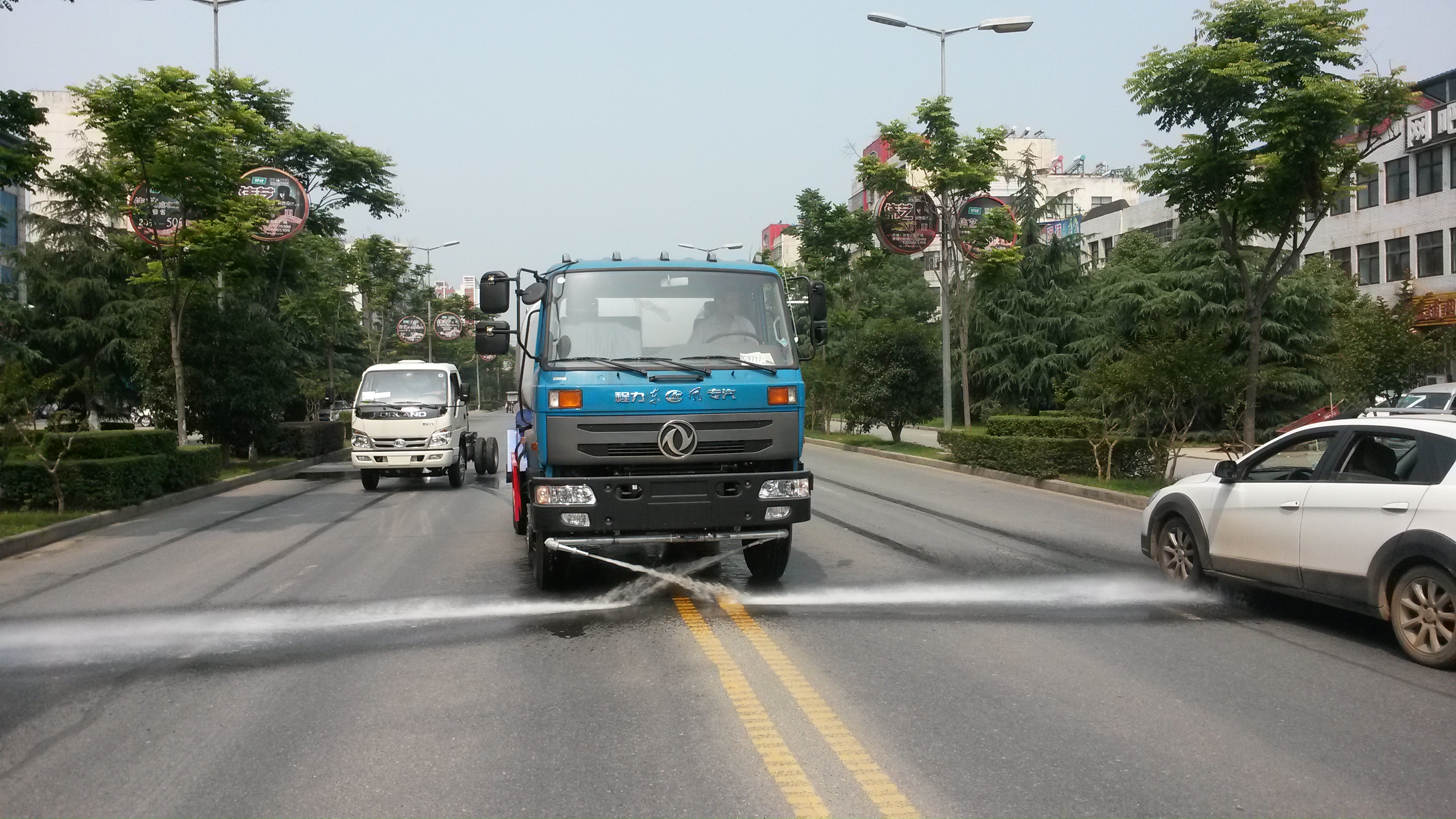 厂区12-15吨洒水车