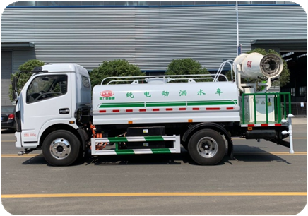 电动洒水车